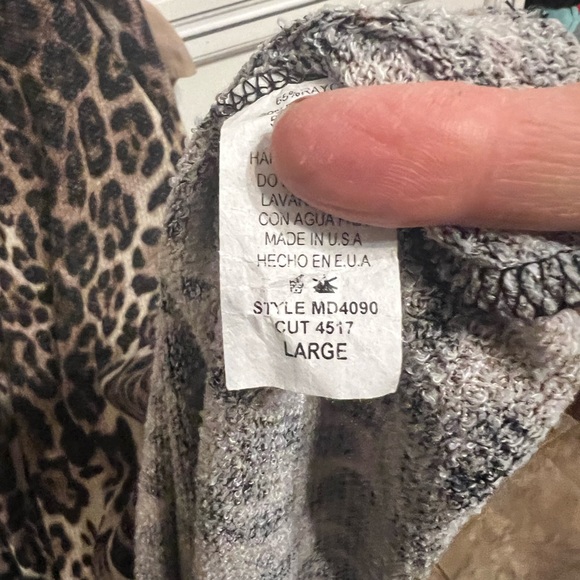 Really cute A Line Dress in Leopard print. Very comfy. Only worn about twice - Picture 4 of 5